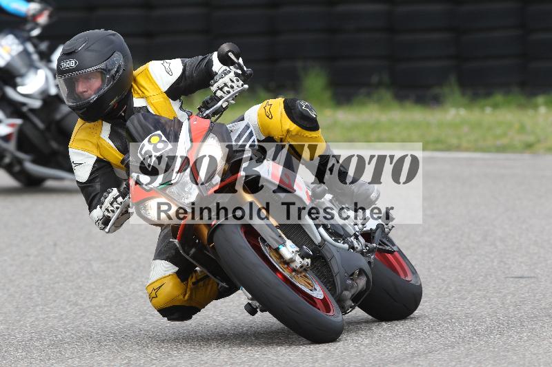 /Archiv-2025/10 23.04.2025 Cornu Master School ADR/rot-rouge/58